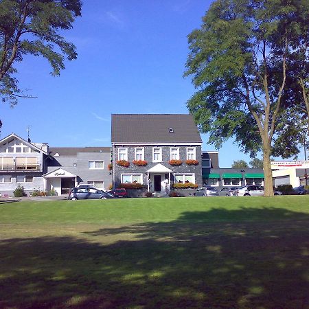 Hotel Restaurant Fischer Remscheid Buitenkant foto
