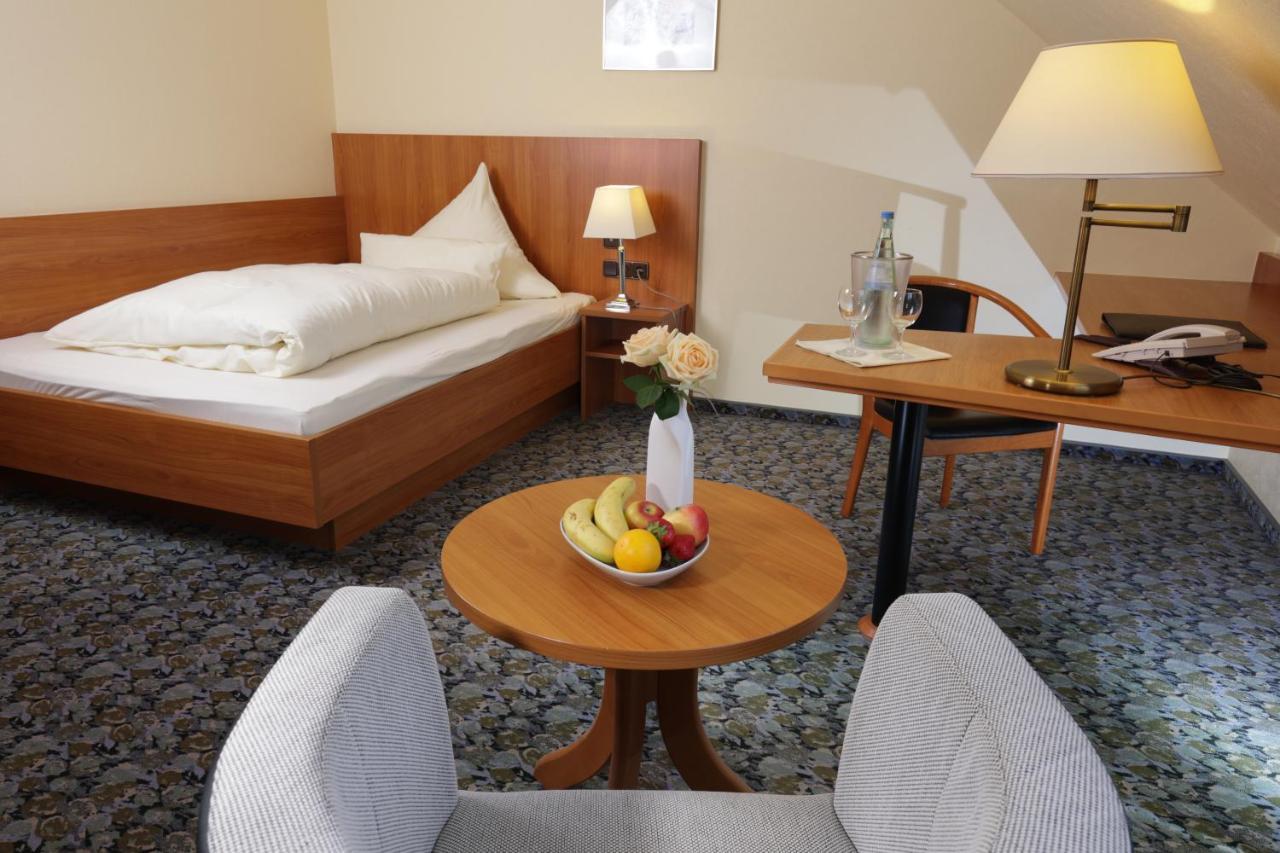 Hotel Restaurant Fischer Remscheid Buitenkant foto