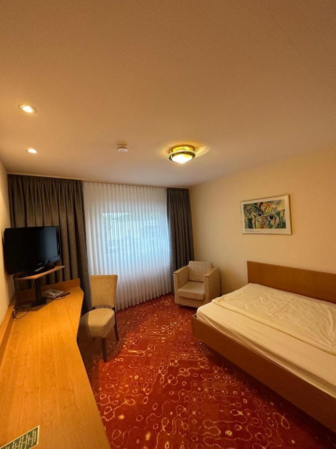 Hotel Restaurant Fischer Remscheid Buitenkant foto