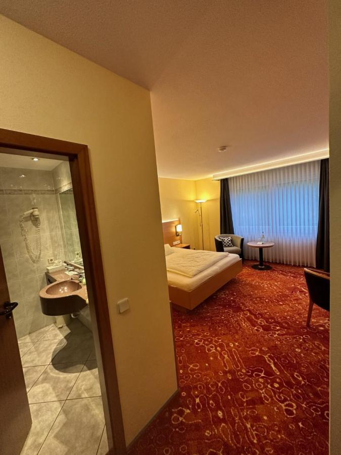 Hotel Restaurant Fischer Remscheid Buitenkant foto