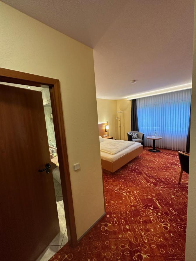 Hotel Restaurant Fischer Remscheid Buitenkant foto